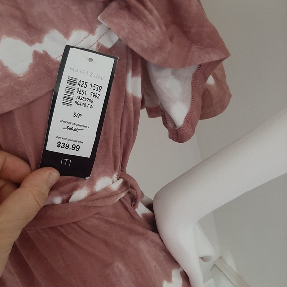 Dress - Picture 3 of 3